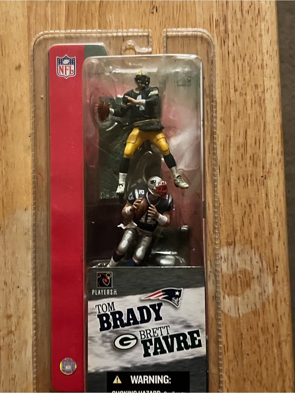 NFL Tom Brady & Brett Favre Dual Figure Set - Team Colors